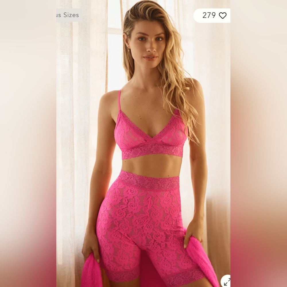 NWT Anthropologe Hot Pink Lace Bike Shorts